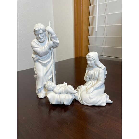 1981 VTG Avon Holy Family Nativity Collectibles 3 Porcelain Figurines - Excellen - Picture 2 of 12